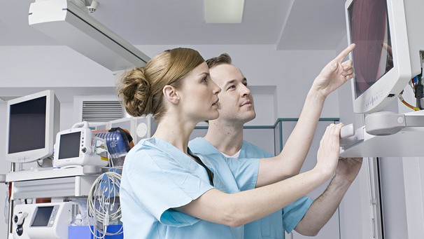 國(guó)內(nèi)首例經鼻內(nèi)窺鏡下(xià)兒(ér)童顱咽管瘤切除手術(shù)成功